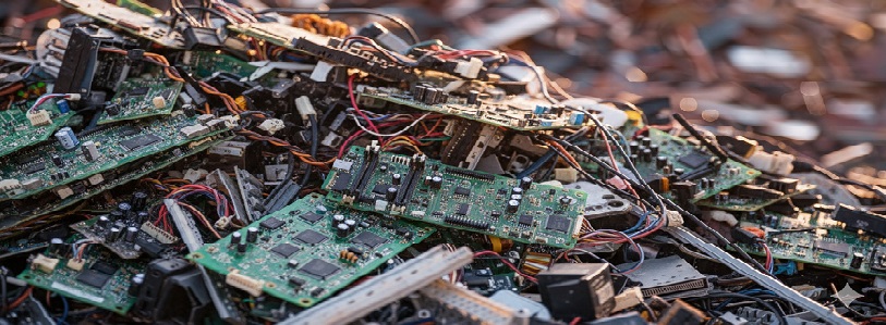 قیمت ضایعات قطعات الکترونیکی در درب کارخانه + نرخ روز 1404 قیمت ضایعات خازنها و ترانسفورماتورهای